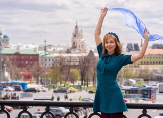 Jak nosić miesięczne dziecko w chuście?